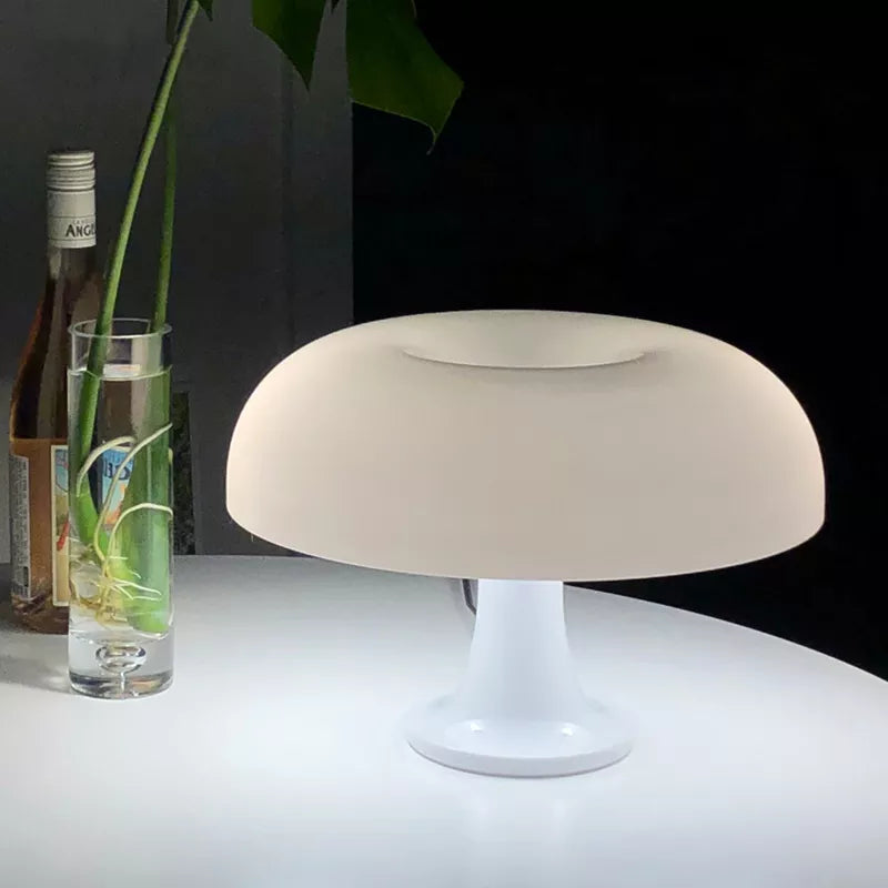 Italy Designer Mushroom Table Lamp for Modern Hotel Bedroom Lighting